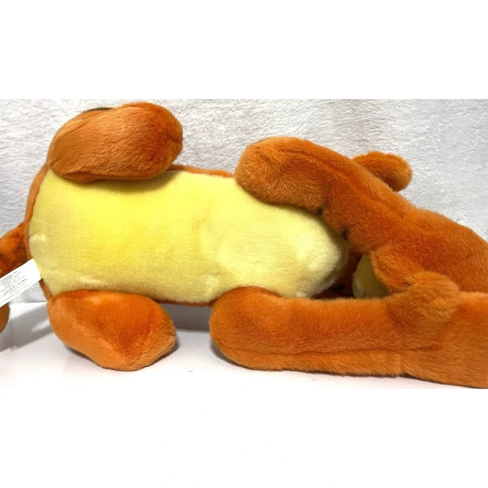 Vintage Disney Winnie the Pooh Tigger Lying Down Plush 21 Inch Toy Collectible